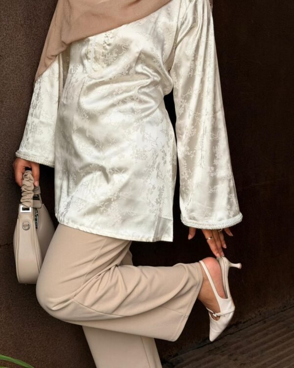 Lily Mist